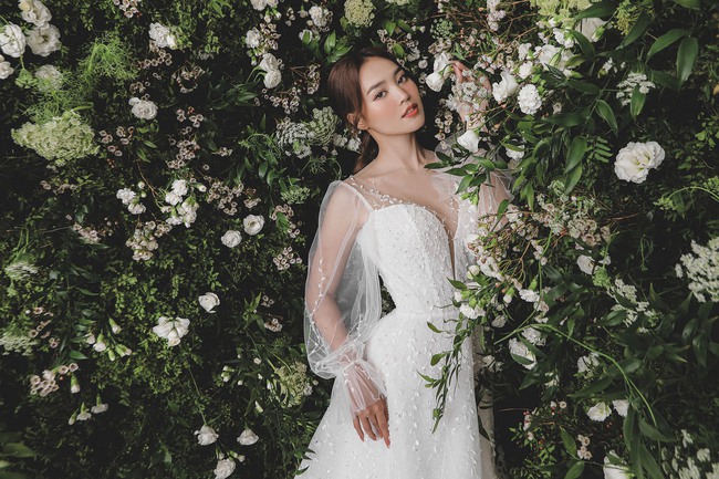 Ninh Dương Lan Ngọc diện váy cô dâu đẹp ngỡ ngàng, khoe visual đỉnh khiến dân tình tròn mắt - Ảnh 6. Ninh Dương Lan Ngọc diện váy cô dâu đẹp ngỡ ngàng, khoe visual đỉnh khiến dân tình tròn mắt - Ảnh 6.