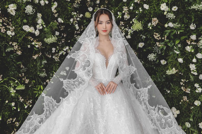 Ninh Dương Lan Ngọc diện váy cô dâu đẹp ngỡ ngàng, khoe visual đỉnh khiến dân tình tròn mắt - Ảnh 1. Ninh Dương Lan Ngọc diện váy cô dâu đẹp ngỡ ngàng, khoe visual đỉnh khiến dân tình tròn mắt - Ảnh 1.