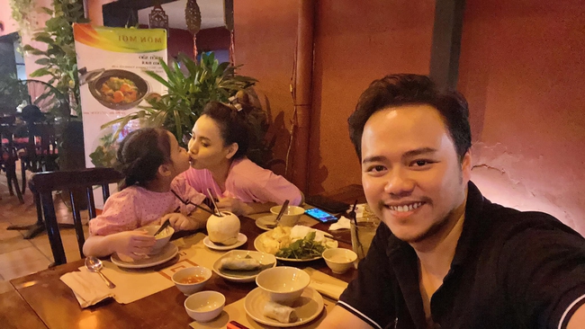 Soi nhất cử nhất động của sao Việt 28/9 - Ảnh 10. Soi nhất cử nhất động của sao Việt 28/9 - Ảnh 10.