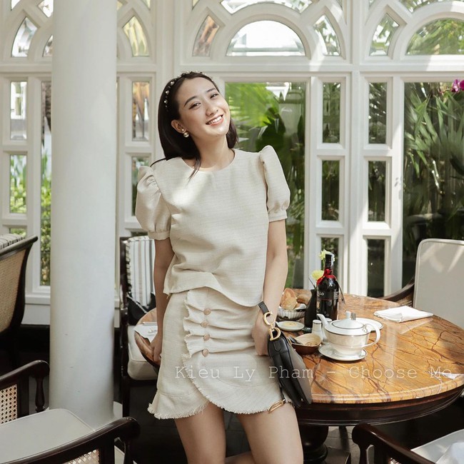 Thủy Tiên chơi trội lấn át cô dâu khi diện đầm đuôi cá xanh lá, nhưng khi biết sự thật ai cũng tấm tắc khen - Ảnh 13. Thủy Tiên chơi trội lấn át cô dâu khi diện đầm đuôi cá xanh lá, nhưng khi biết sự thật ai cũng tấm tắc khen - Ảnh 13.