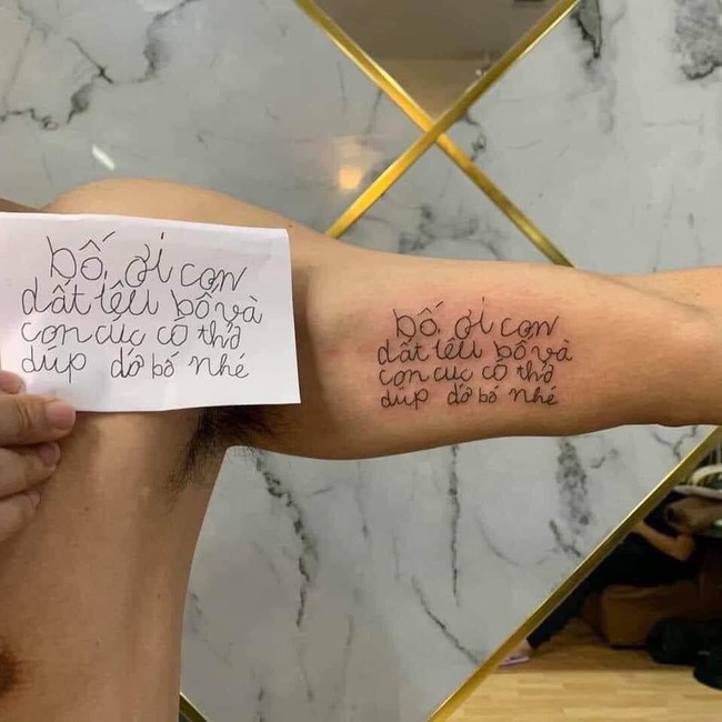 Dòng chữ nguệch ngoạc xăm trên cánh tay ông bố trẻ nhìn qua ai cũng bảo "xấu thế", nhưng đọc kỹ lại chứa đựng "cả một trời yêu thương"