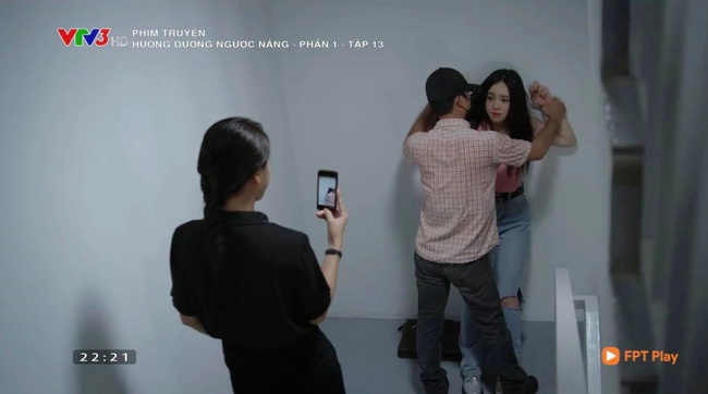 Hướng dương ngược nắng: Minh "bắt cóc", đánh Ngọc để cảnh cáo tội bẫy Trí vào tù, ông nội là người đứng sau tiếp tay - Ảnh 4. Hướng dương ngược nắng: Minh "bắt cóc", đánh Ngọc để cảnh cáo tội bẫy Trí vào tù, ông nội là người đứng sau tiếp tay - Ảnh 4.