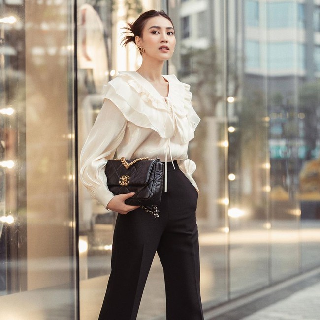 3 mỹ nhân Việt đụng độ một mẫu áo: Tưởng Lan Ngọc đẹp lắm rồi nhưng lại bị đánh bại bởi một nhan sắc tầm cỡ - Ảnh 2. 3 mỹ nhân Việt đụng độ một mẫu áo: Tưởng Lan Ngọc đẹp lắm rồi nhưng lại bị đánh bại bởi một nhan sắc tầm cỡ - Ảnh 2.