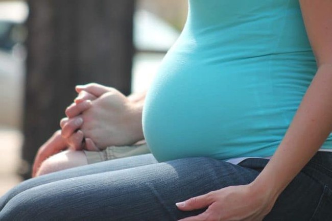 Những phụ nữ mang thai có 3 đặc điểm này thì khả năng sinh non sẽ tăng gấp đôi - Ảnh 3.