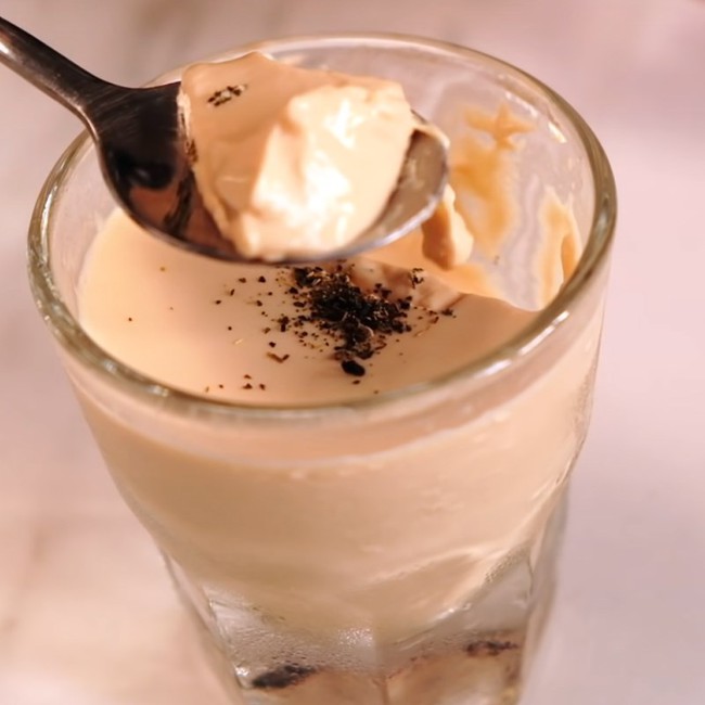 Mách chị em cách làm thạch pudding từ trà túi lọc thơm ngon, không béo: Ăn đến đâu sướng đến đấy, cơn vật đồ ngọt bị đá bay trong chớp mắt! - Ảnh 1.