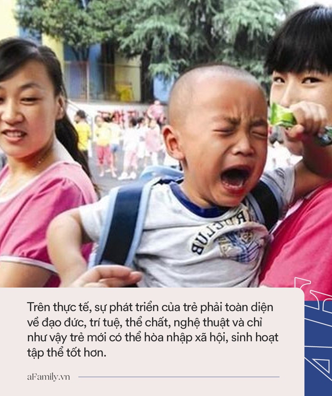 Ngày đầu tiên đi học mẫu giáo, cậu bé khóc lóc chán chê 1 hồi rồi có hành động "ngoài sức tưởng tượng" khiến ai cũng phải cười bò - Ảnh 3.