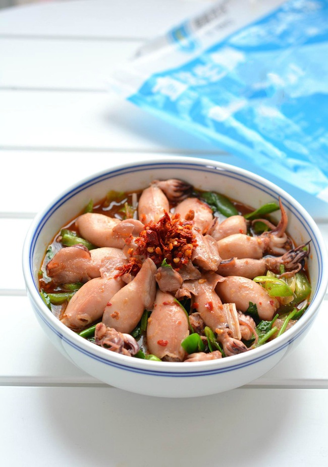 Cơm nóng trộn trứng sống - sa tế: Món ăn đang hot trên MXH mấy ngày nay, hóa ra lại dễ làm và vô cùng thơm ngon nhờ loại gia vị "made in Việt Nam" này - Ảnh 11.