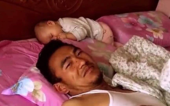 Dặn chồng dỗ con ngủ để đi siêu thị, song khi mở cửa phòng liền câm nín - Ảnh 4. Dặn chồng dỗ con ngủ để đi siêu thị, song khi mở cửa phòng liền câm nín - Ảnh 4.