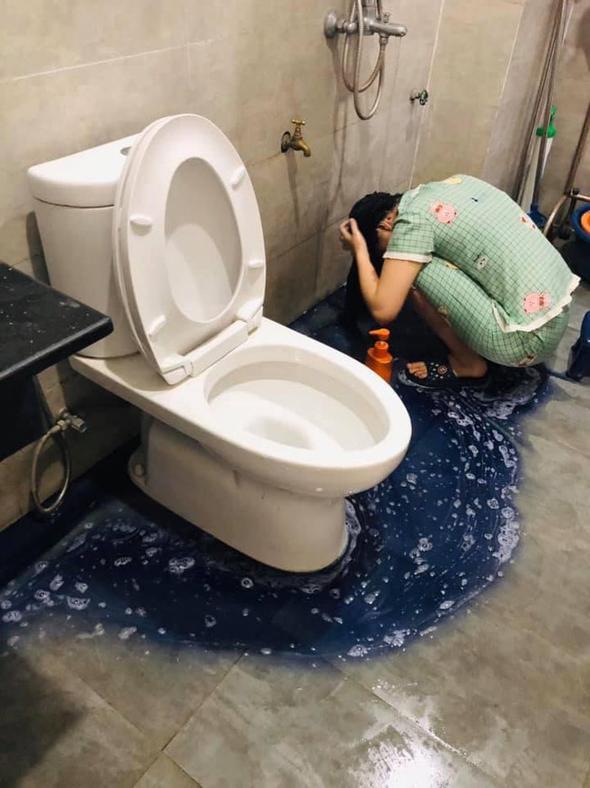 Muốn tiết kiệm tiền mà vẫn xinh đón Tết, cô nàng tự nhuộm tóc ở nhà nhận ngay cái kết thảm, dân tình chỉ ngay ra sai lầm - Ảnh 3. Muốn tiết kiệm tiền mà vẫn xinh đón Tết, cô nàng tự nhuộm tóc ở nhà nhận ngay cái kết thảm, dân tình chỉ ngay ra sai lầm - Ảnh 3.