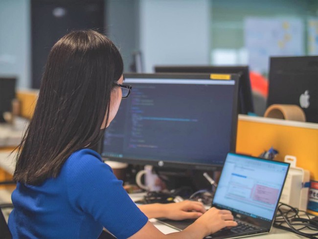 Coder hay lập trình viên là nghề gì mà thu nhập cao đến mức nộp thuế tiền chục tỷ? - Ảnh 4. Coder hay lập trình viên là nghề gì mà thu nhập cao đến mức nộp thuế tiền chục tỷ? - Ảnh 4.