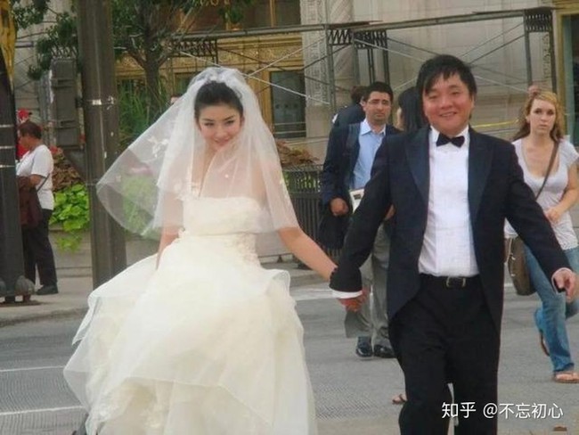 Mỹ nhân Hoa ngữ gây chú ý bởi những cuộc hôn nhân chớp nhoáng - Ảnh 5. Mỹ nhân Hoa ngữ gây chú ý bởi những cuộc hôn nhân chớp nhoáng - Ảnh 5.