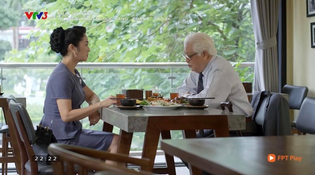 Hướng dương ngược nắng: Xuất hiện nhân vật mới cực nóng bỏng từng được bà Cúc dùng để thử lòng Kiên - Ảnh 10. Hướng dương ngược nắng: Xuất hiện nhân vật mới cực nóng bỏng từng được bà Cúc dùng để thử lòng Kiên - Ảnh 10.
