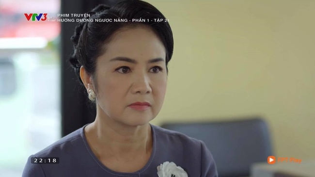 Hướng dương ngược nắng: Xuất hiện nhân vật mới cực nóng bỏng từng được bà Cúc dùng để thử lòng Kiên - Ảnh 9. Hướng dương ngược nắng: Xuất hiện nhân vật mới cực nóng bỏng từng được bà Cúc dùng để thử lòng Kiên - Ảnh 9.