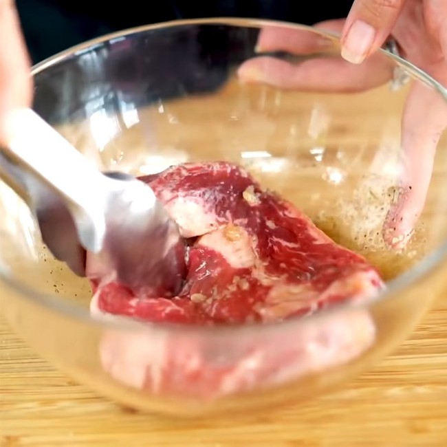 Cách làm salad thịt bò kiểu Thái