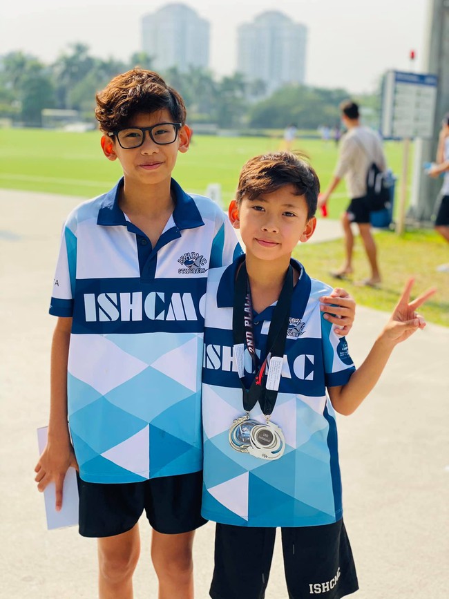 Hội rich kid nhà Trương Ngọc Ánh - Hà Kiều Anh - Lê Anh Thơ đọ chân dài chung khung hình, ai cũng ngưỡng mộ cách nuôi con của mẹ bọn trẻ - Ảnh 9. Hội rich kid nhà Trương Ngọc Ánh - Hà Kiều Anh - Lê Anh Thơ đọ chân dài chung khung hình, ai cũng ngưỡng mộ cách nuôi con của mẹ bọn trẻ - Ảnh 9.