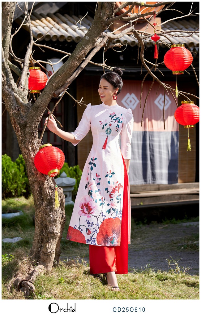 Tôn vinh dáng xinh với BST áo dài Tết của Orchid - Ảnh 2. Tôn vinh dáng xinh với BST áo dài Tết của Orchid - Ảnh 2.