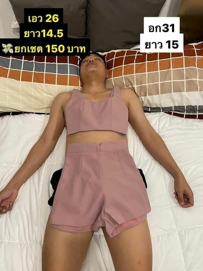 Vợ lợi dụng chồng ngủ để bắt làm người mẫu, mặc từ váy đầm đến croptop để đăng bán online rồi viral khắp "cõi mạng" - Ảnh 3. Vợ lợi dụng chồng ngủ để bắt làm người mẫu, mặc từ váy đầm đến croptop để đăng bán online rồi viral khắp "cõi mạng" - Ảnh 3.