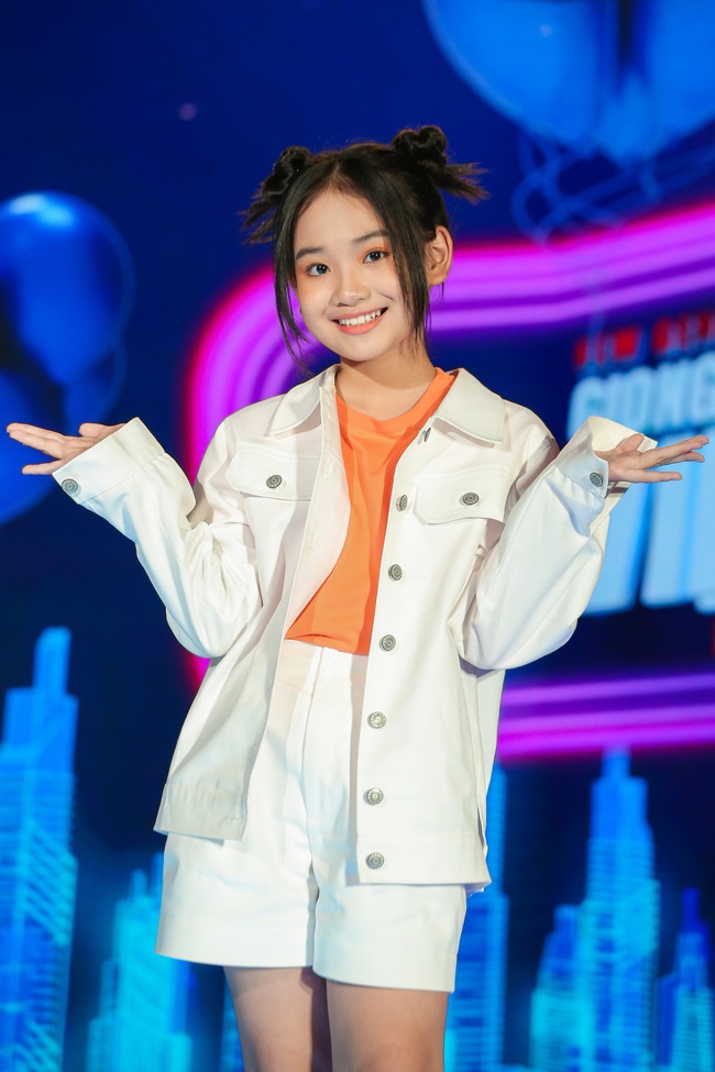 The Voice Kids broadcast the first episode: Emily had to apologize to Luu Huong Giang for making her unpleasant statement - Photo 7.