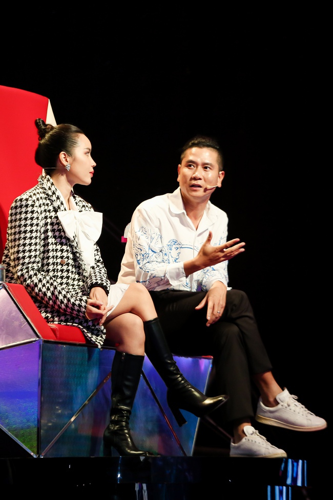 The Voice Kids aired the first episode: Emily had to apologize to Luu Huong Giang for making an unpleasant statement - Photo 4.