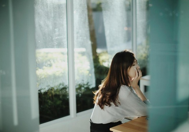 Đêm kỷ niệm 3 năm ngày cưới, anh chồng kinh hoàng khi nhìn thấy chiếc váy ngủ trên người vợ, để rồi sau đó hai vợ chồng phải ôm nhau nghẹn ngào bật khóc - Ảnh 1. Đêm kỷ niệm 3 năm ngày cưới, anh chồng kinh hoàng khi nhìn thấy chiếc váy ngủ trên người vợ, để rồi sau đó hai vợ chồng phải ôm nhau nghẹn ngào bật khóc - Ảnh 1.