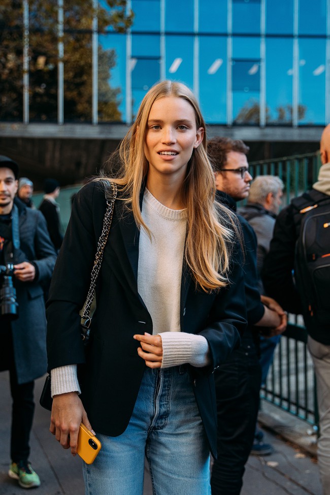 Gái Pháp đón gió đông năm nay thế nào: Cứ xem street style tại Paris là ra ngay vấn đề! - Ảnh 10.