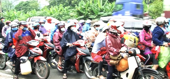 Ninh Bình: Kiên quyết không để ban hành các &quot;giấy phép con&quot; - Ảnh 2.