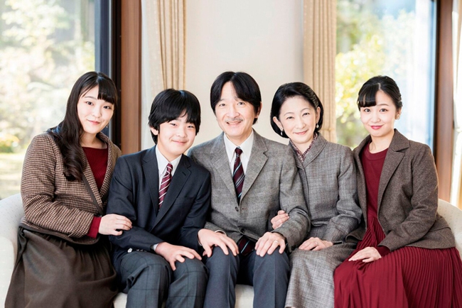 Công chúa Nhật Bản bật khóc khi gặp lại hôn phu sau 3 năm xa cách, hé lộ nội dung cuộc gặp giữa phì mã và cha mẹ vợ  - Ảnh 2.