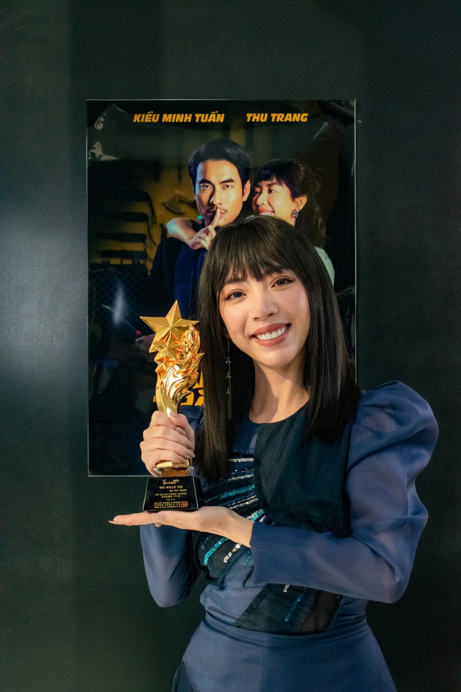 Thu Trang nhận giải &quot;Nữ nghệ sĩ Quốc tế xuất sắc nhất&quot; ở World Star Awards  - Ảnh 1.