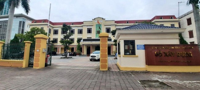 Trường đại học lên tiếng việc Viện trưởng Viện quy hoạch nghi dùng bằng giả - Ảnh 1.