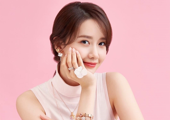 Lee Jong Suk lo lắng vì sắp làm chồng của YoonA (SNSD) trong phim mới - Ảnh 2. Lee Jong Suk lo lắng vì sắp làm chồng của YoonA (SNSD) trong phim mới - Ảnh 2.