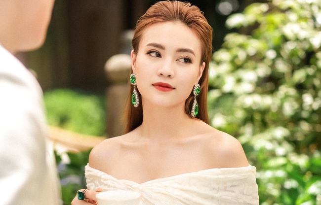 Phía Ninh Dương Lan Ngọc phản hồi tin đồn "ngọc nữ" đã chia tay một nam ca sĩ nổi tiếng - Ảnh 2.