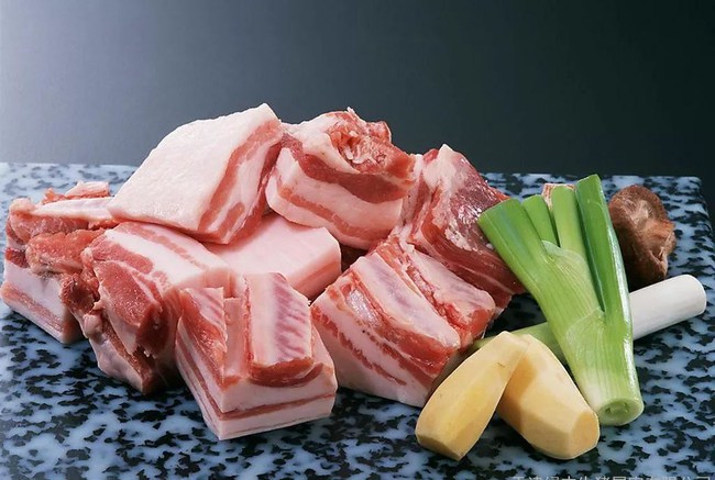 Đi chợ nhớ né thật xa miếng thịt lợn có 5 đặc điểm này, người bán còn sợ &quot;độc&quot; không dám cho gia đình ăn - Ảnh 3.