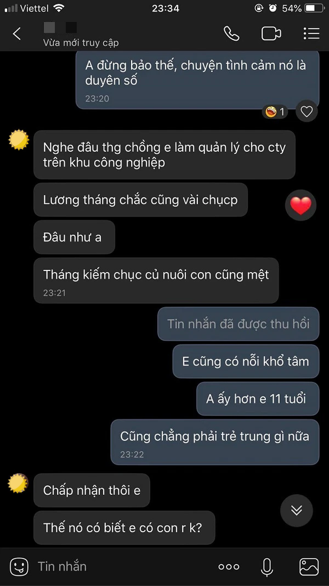 Trời nóng như lửa đốt, vợ sắp cưới vẫn trùm chăn nhắn tin, tôi giật điện thoại để rồi tê tái khi biết bí mật của cô ấy - Ảnh 2.