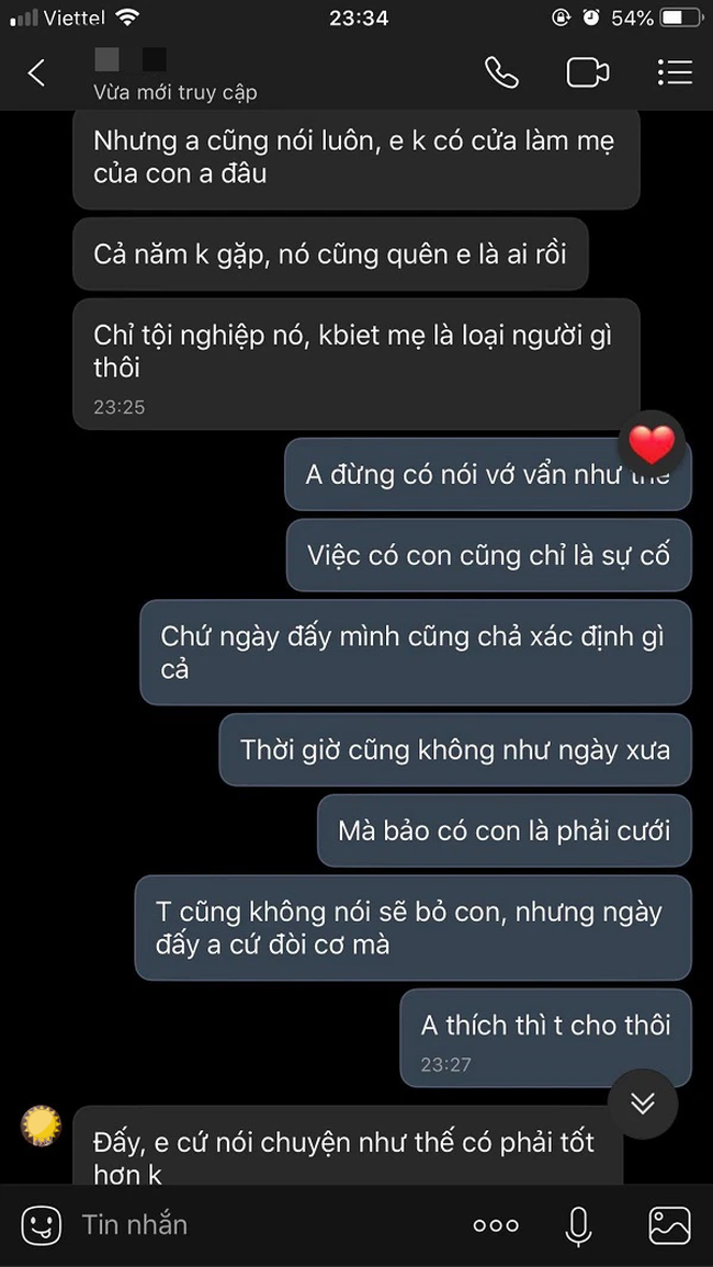 Trời nóng như lửa đốt, vợ sắp cưới vẫn trùm chăn nhắn tin, tôi giật điện thoại để rồi tê tái khi biết bí mật của cô ấy - Ảnh 4.