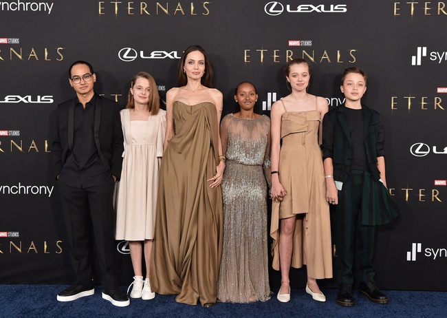 Angelina Jolie bị chồng cũ Brad Pitt tố lợi dụng các con để PR cho phim Eternals - Ảnh 3.