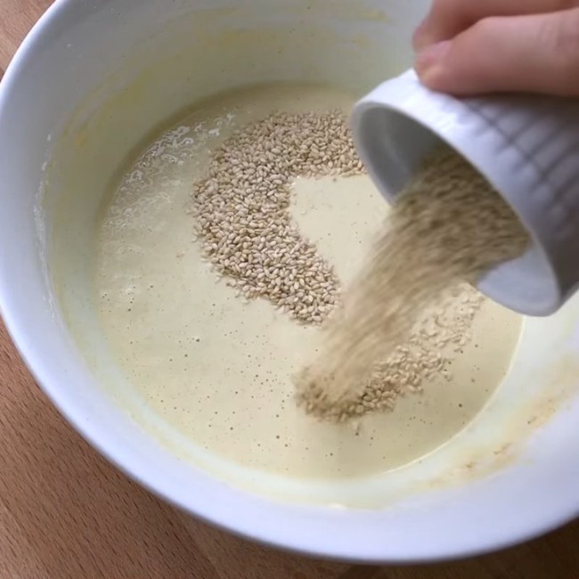 Trời lạnh mà có đĩa bánh khoai nóng hổi vừa ngon, vừa lạ này để chén thì "đã" phải biết chị em ơi! - Ảnh 5. Trời lạnh mà có đĩa bánh khoai nóng hổi vừa ngon, vừa lạ này để chén thì "đã" phải biết chị em ơi! - Ảnh 5.