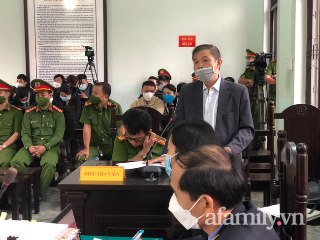 Vụ bác sĩ bị tố hiếp dâm đồng nghiệp ở Huế: Hủy bỏ tội danh hiếp dâm, tuyên 5 năm 2 tháng tù - Ảnh 2.