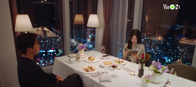 Now, We Are Breaking Up tập 1: Song Hye Kyo tình một đêm với trai trẻ, cảnh nóng tràn ngập màn hình - Ảnh 4.