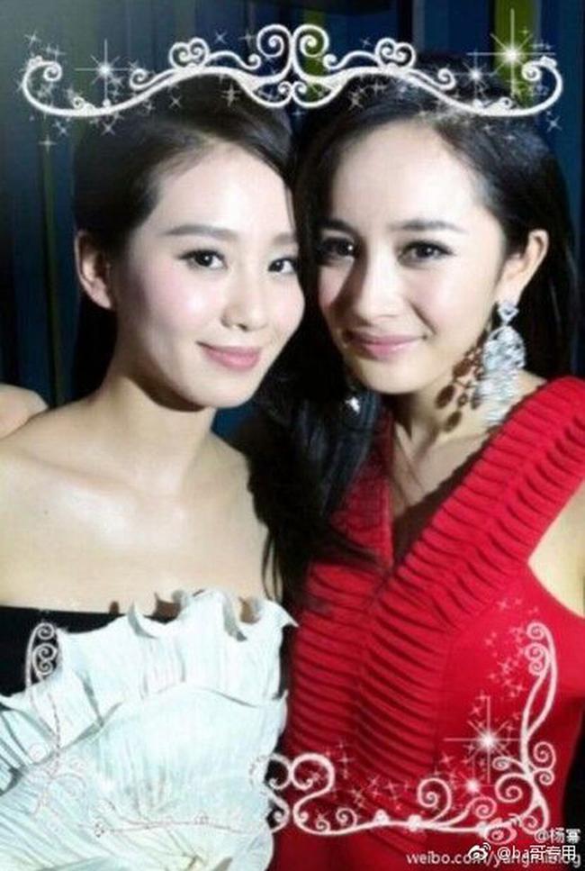 "Đ&ocirc;i bạn thế kỷ" Dương Mịch - Lưu Thi Thi bị bắt gặp đi du lịch c&ugrave;ng nhau hậu t&aacute;i hợp - Ảnh 6.