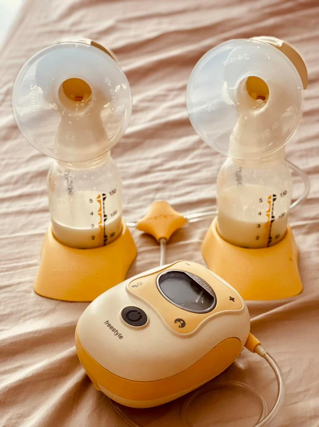 Hot mom Việt dùng máy hút sữa gì cho con: Giá từ vài triệu đến mười mấy triệu, có người sắm vài loại để tiện dùng - Ảnh 7.