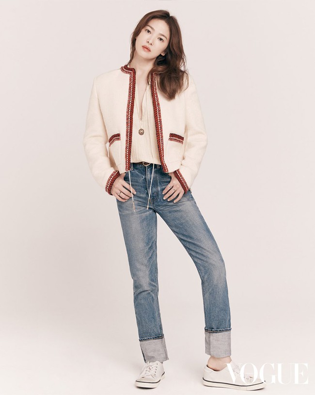 Ở tuổi U40, Song Hye Kyo diện quần jeans đẹp và sang từ trong phim ra ngoài đời - Ảnh 4.