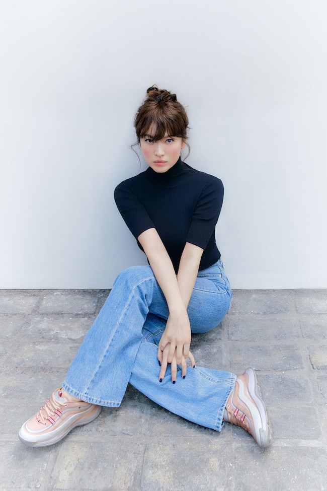 Ở tuổi U40, Song Hye Kyo diện quần jeans đẹp và sang từ trong phim ra ngoài đời - Ảnh 5.