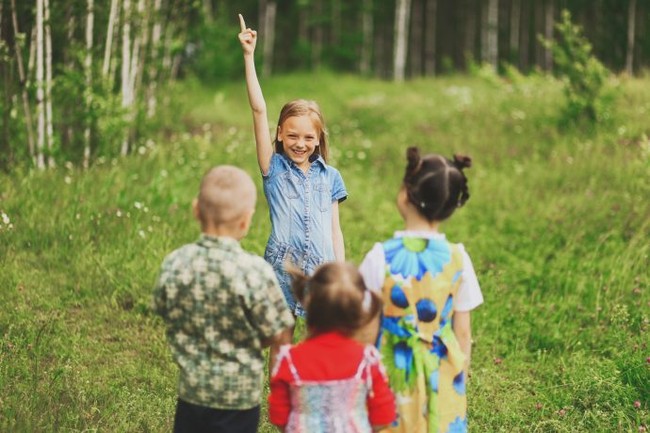 Giáo sư TQ nói: Nếu muốn biết 20 năm sau con mình có thành công không, hãy xem trẻ có những tính này ở nơi công cộng - Ảnh 2.