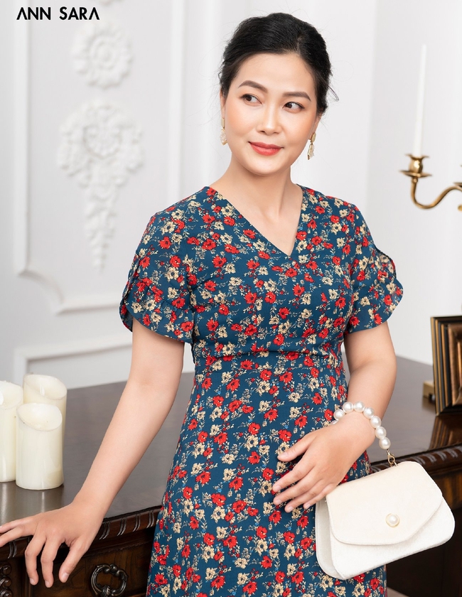 Thương ngày nắng về: Hóa ra bà Nga thời trẻ chính là mẹ Hồng Đăng trong Hướng dương ngược nắng, nhan sắc đời thực phúc hậu, dịu dàng - Ảnh 7. Thương ngày nắng về: Hóa ra bà Nga thời trẻ chính là mẹ Hồng Đăng trong Hướng dương ngược nắng, nhan sắc đời thực phúc hậu, dịu dàng - Ảnh 7.