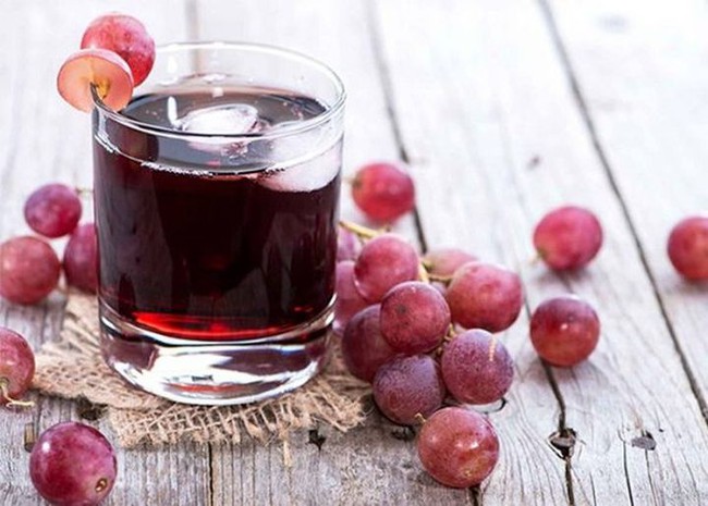 9 tác dụng thần kỳ của quả nho không phải ai cũng biết, tuy nhiên 4 người này cấm kỵ ăn - Ảnh 2. 9 tác dụng thần kỳ của quả nho không phải ai cũng biết, tuy nhiên 4 người này cấm kỵ ăn - Ảnh 2.