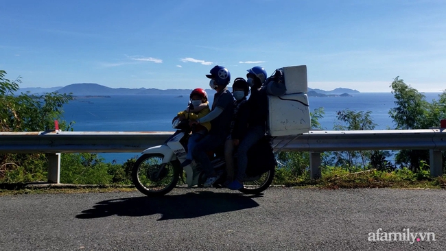 Cặp vợ chồng ở Sài Gòn và hành trình phượt cùng hai con bằng xe máy:  - Ảnh 1.