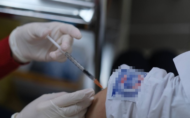 Công bố nguyên nhân học sinh tử vong sau tiêm vắc xin Covid-19 ở Bắc Giang - Ảnh 1.