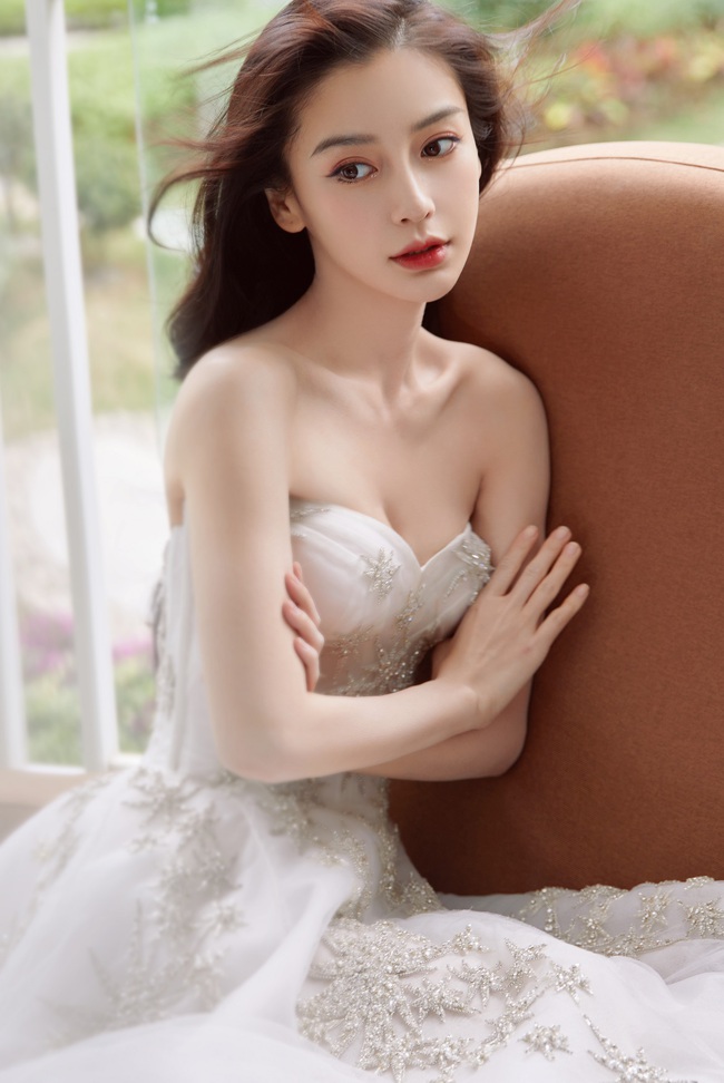 4 mỹ nhân Hoa ngữ đẹp nhất trong mắt người nước ngoài: Địch Lệ Nhiệt Ba đứng cuối, ai xứng đáng với vị trí đầu tiên? - Ảnh 10.