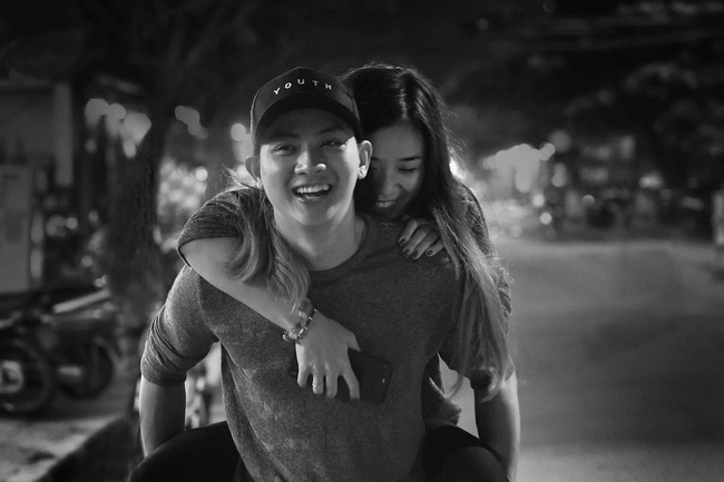 Hoài Lâm sau hơn 1 năm ly hôn vợ cũ: Ngoại hình xuống cấp vì phát tướng, bất ngờ công khai bạn gái mới - Ảnh 2. Hoài Lâm sau hơn 1 năm ly hôn vợ cũ: Ngoại hình xuống cấp vì phát tướng, bất ngờ công khai bạn gái mới - Ảnh 2.