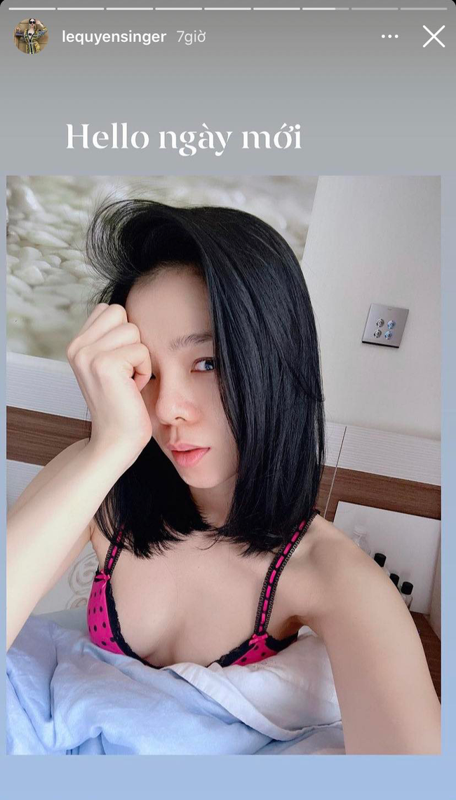 Lệ Quyên mặc váy ngủ để lộ bầu ngực đẫy đà dù nhiều lần bị dân mạng chỉ trích - Ảnh 1.
